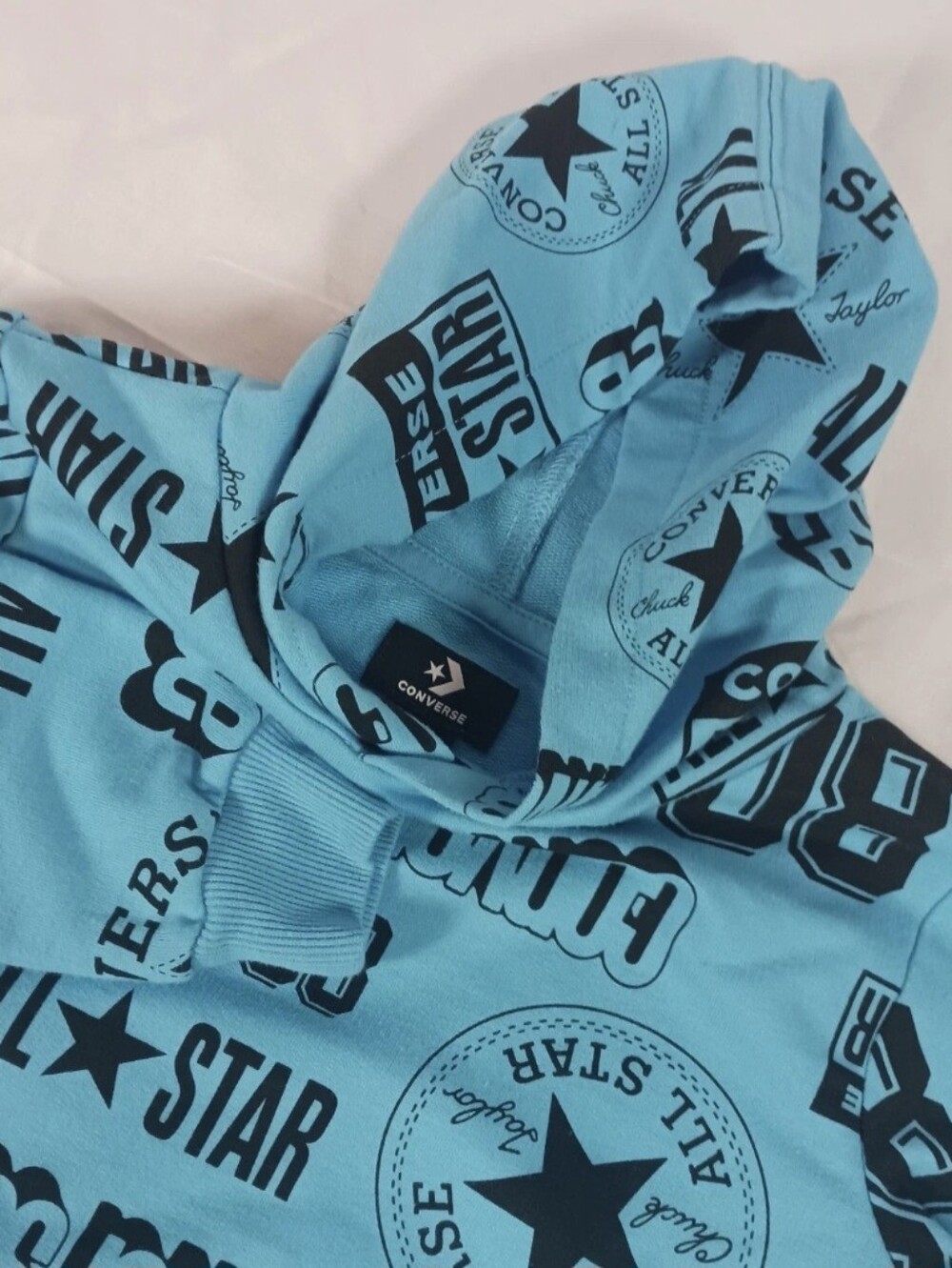 Converse Chuck Taylor Child's Sz 5(S) 4-5 Yrs  All-Over Print Hoodie, Blue